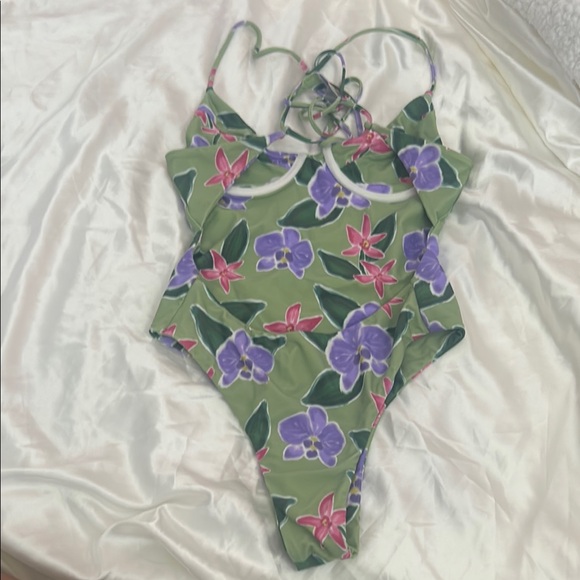 Benoa Swim Garden Isle Paia One Piece - Picture 2 of 3
